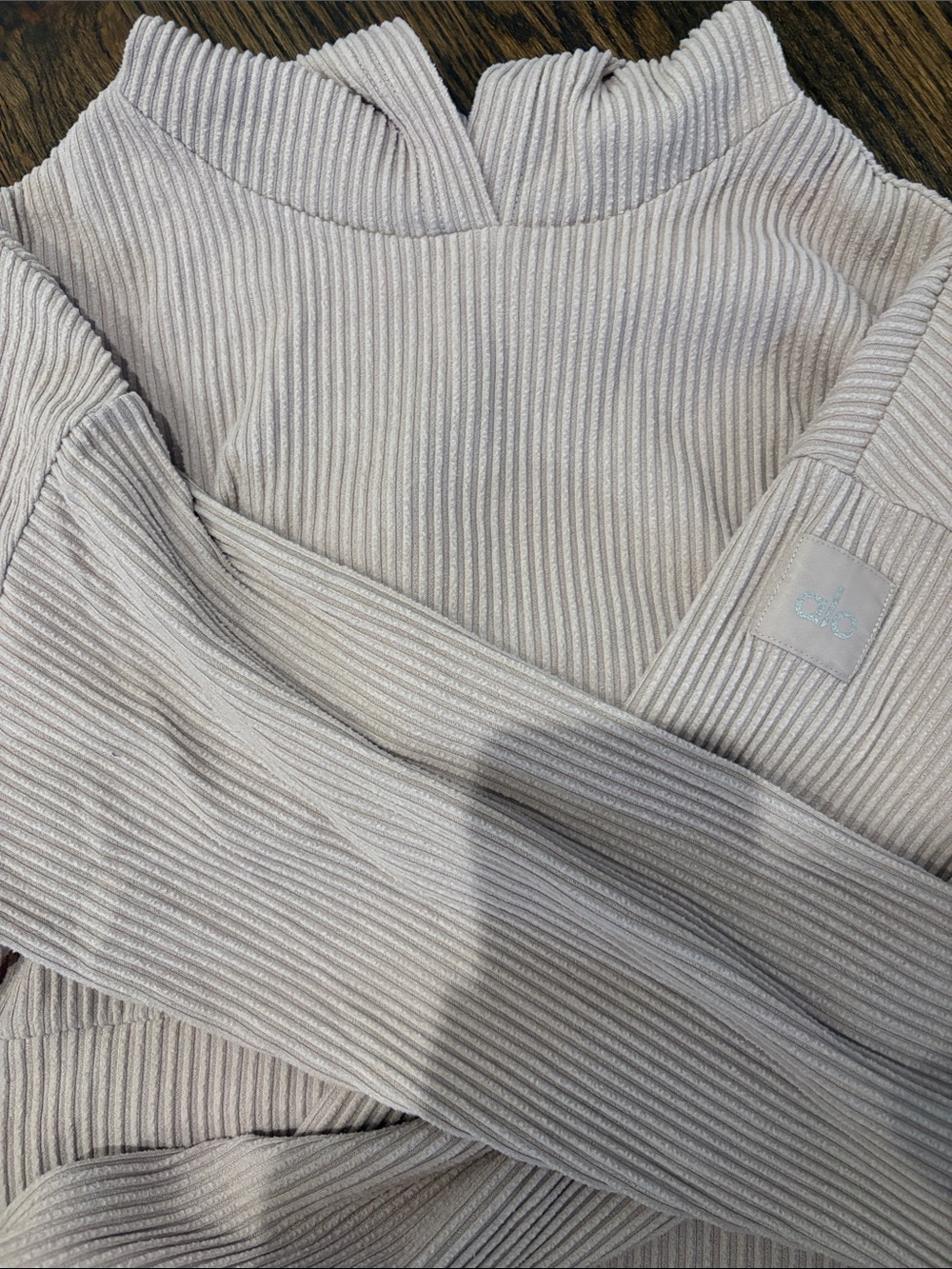 ALO Ribbed Cropped Lounge Set - Light Lavender - Picture 2 of 2